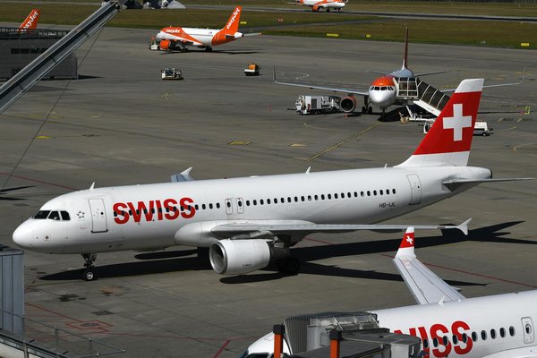 Comment organiser un camping pour observer les aurores boréales en Scandinavie?